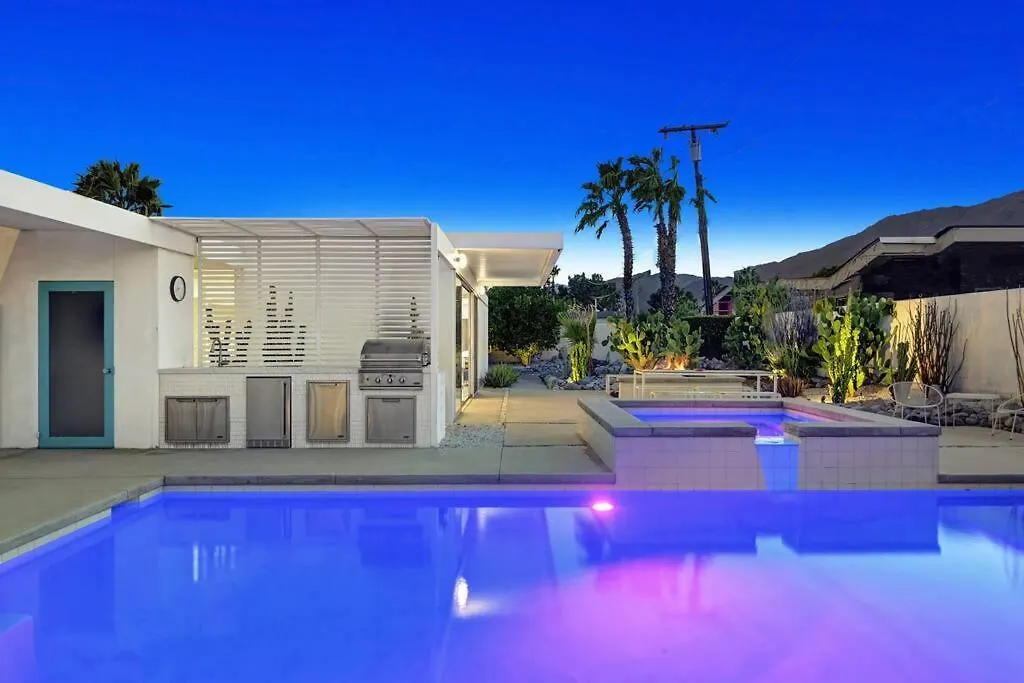 Holiday home Wexler Steel House #4 - Pool Spa And Grand Piano Palm Springs United States